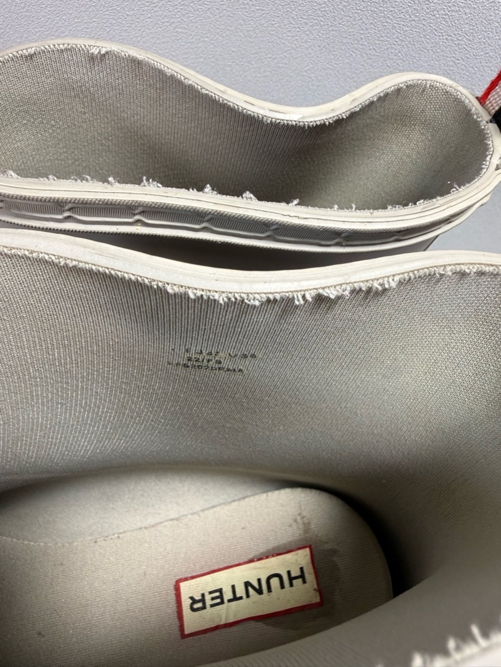 Hunter Play Short Wellington Light Gray Waterproof Rain Boots - Picture 10 of 11